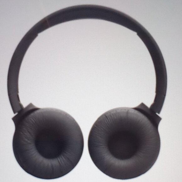 JBL TUNE 520BT ONEAR SOUND ISOLATING BLUETOOTH HEADPHONES MODEL # JBLT520BTBLKAM - Picture 10 of 11